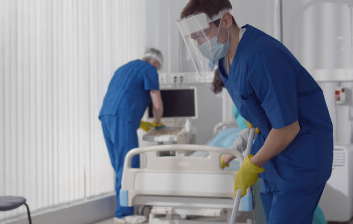 How long should it take to clean a hospital room?