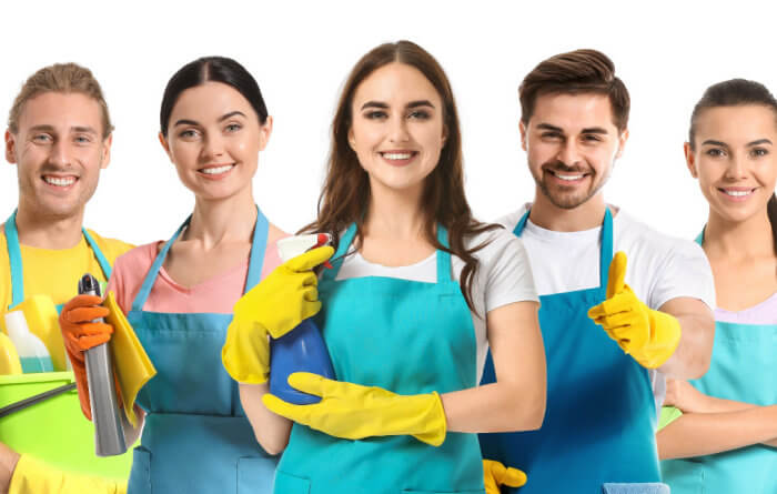 How many cleaning companies are there in the US?